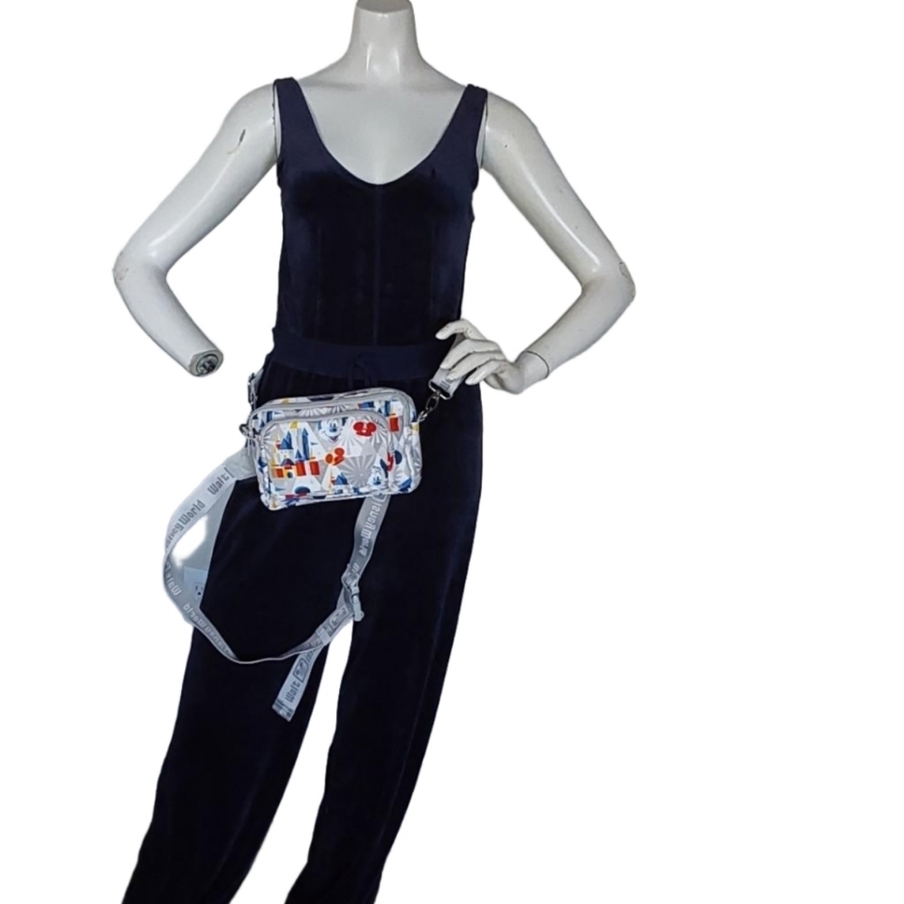 WALT DISNEY WORLD BODY BAG/ CONVERTIBLE BAG/ FUNNY PACK - Picture 6 of 7
